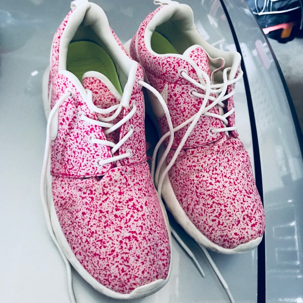 Nike Roshe Run Pink Speckled